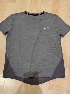 Nike Womens Shirt